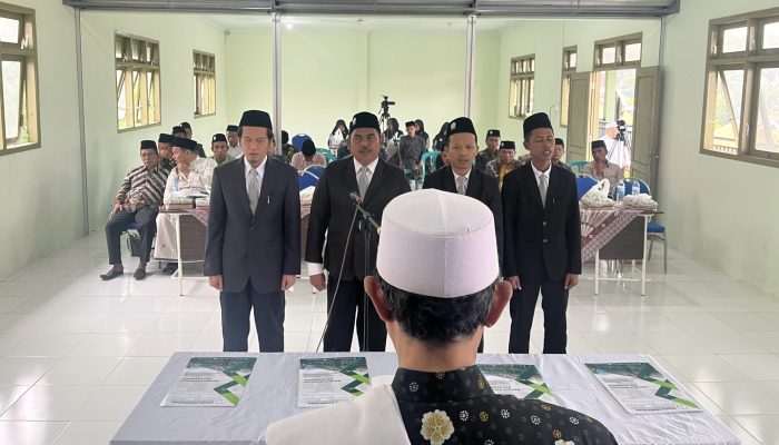 Resmi Dilantik sebagai Ketua, Syairozi Hefni Siap Jalankan Pesan Pendiri STAIFA Pamekasan