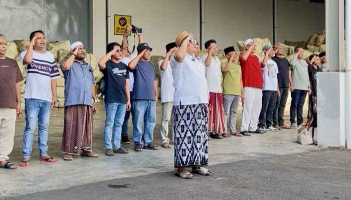 Awali Pembelian Tembakau di Hari Kemerdekaan dengan Upacara Bendera, H Her Komitmen Sejahterakan Petani