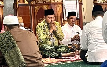 Di Hadapan Warga Plakpak, Ketua DPRD Apresiasi Kinerja Bupati Pamekasan Turunkan Angka Kemiskinan
