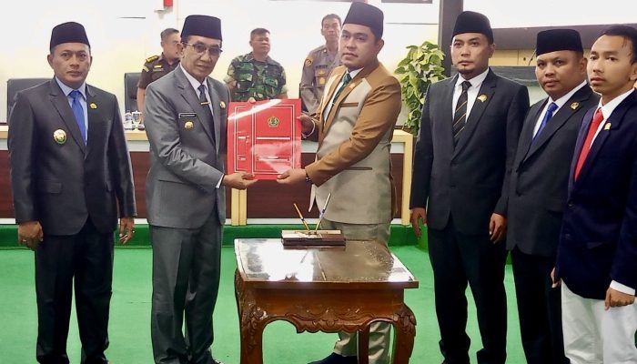 Tetapkan Dua Perda, Ketua DPRD Pamekasan:  Berikan Manfaat Nyata untuk Rakyat