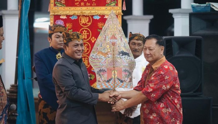 Wayang Kulit Meriahkan Hari Jadi Ke-495  Kabupaten Pamekasan, Wakil Bupati: Generasi Selanjutnya Harus Melestarikannya