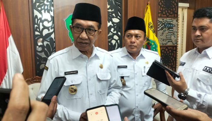 Bupati dan Wabup Pamekasan Potong Gaji Sebulan Penuh Demi Semarakkan Harjad ke-495 Pamekasan
