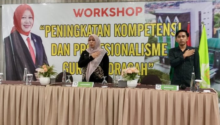 Hj. Ansari Ajak Guru Tanamkan Nilai Moderasi Beragama Pada Siswa