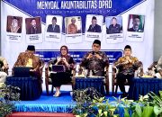 Refleksi HUT ke-17, AJP Gelar Bedah Buku “Menyoal Akuntabilitas DPRD” di UNIRA
