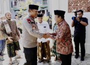 Wabup Pamekasan Dampingi Kapolda Jatim dalam Kunjungan Silaturahmi ke Ponpes Miftahul Ulum Panyeppen