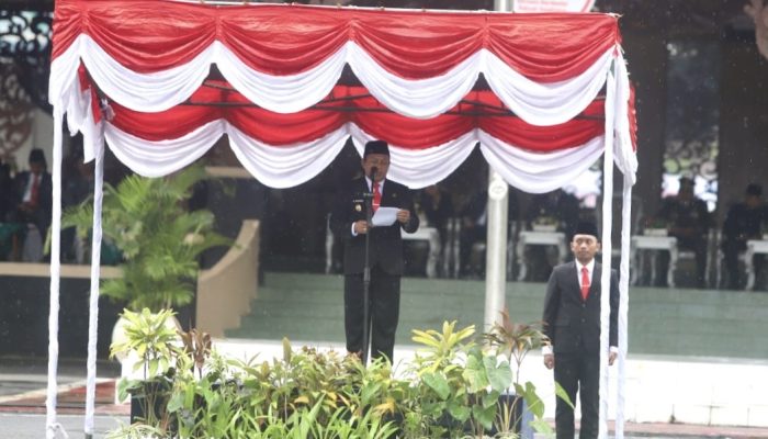 Pimpin Upacara Hari Pahlawan Nasional, Wabup Pamekasan Ingatkan Tiga Nilai Utama pada Generasi Muda