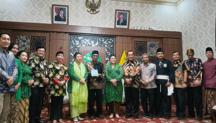 Terima Kunjungan Keraton Surakarta, Bupati Pamekasan Berkomitmen Jaga Ikatan Historis 