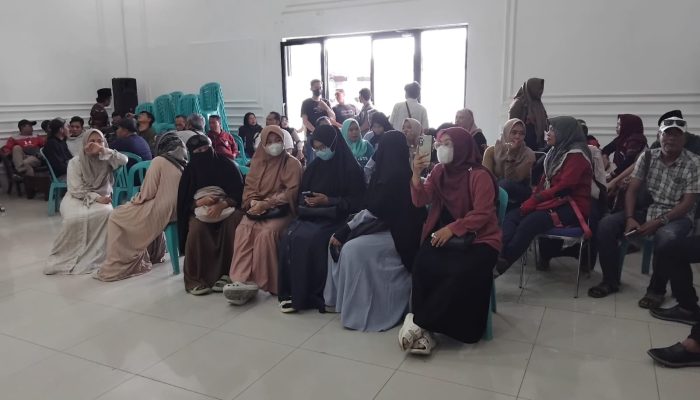 Korban Penipuan Travel Umroh Minta Keadilan di Polres Pamekasan