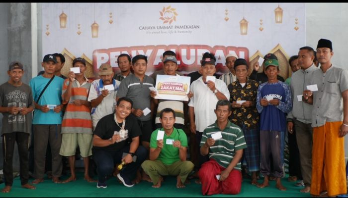 Yayasan Cahaya Ummat Pamekasan Salurkan Zakat Mal bagi 2.000 Penerima