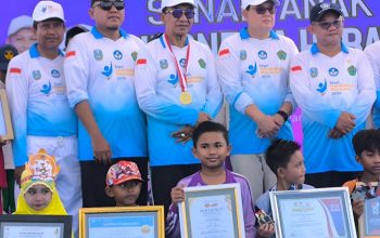 Puncak Peringatan Hardiknas Jawa Timur 2026 Digelar di Pamekasan, Hadirkan Rekor MURI dan Dialog Pendidikan Nasional