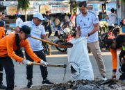Pemkab Pamekasan Gelar Bakti Sosial, Ajak Masyarakat Peduli Lingkungan