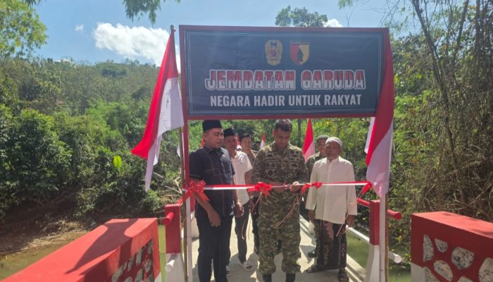 Peresmian Jembatan Garuda Merah Putih, Dandim 0826 Tekankan Nilai Sosial dan Gotong Royong