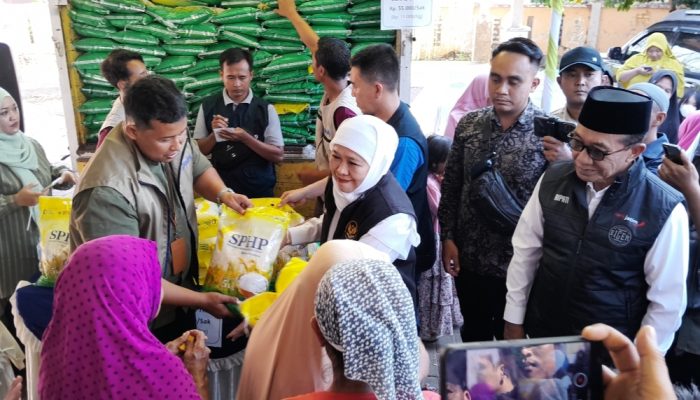 Tekan Lonjakan Harga, Gubernur Jatim Gandeng Pemkab Pamekasan Gelar Pasar Murah