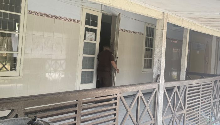 Dugaan Korupsi Proyek Jalan Senilai Rp 2,9 Miliar, Kejari Pamekasan Geledah Kantor PUPR
