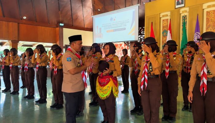 Wabup Pamekasan Lepas 36 Peserta Jambore Nasional ke Cibubur
