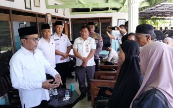 Hadir Langsung, Bupati Sampaikan Belasungkawa Kepada Keluarga Korban KM Virgo Transport 8