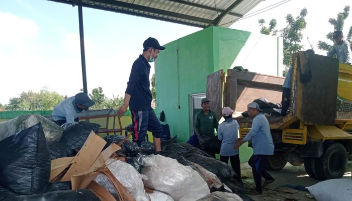 Warga Desa Bulay Galis Apresiasi TPS 3R, Sampah Liar Berkurang Drastis