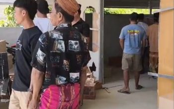 Ngeri, Ibu dan Dua Balita Diancam Celurit dan Rumah Mau Dibakar di Pamekasan